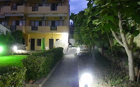 Bellos Apartments